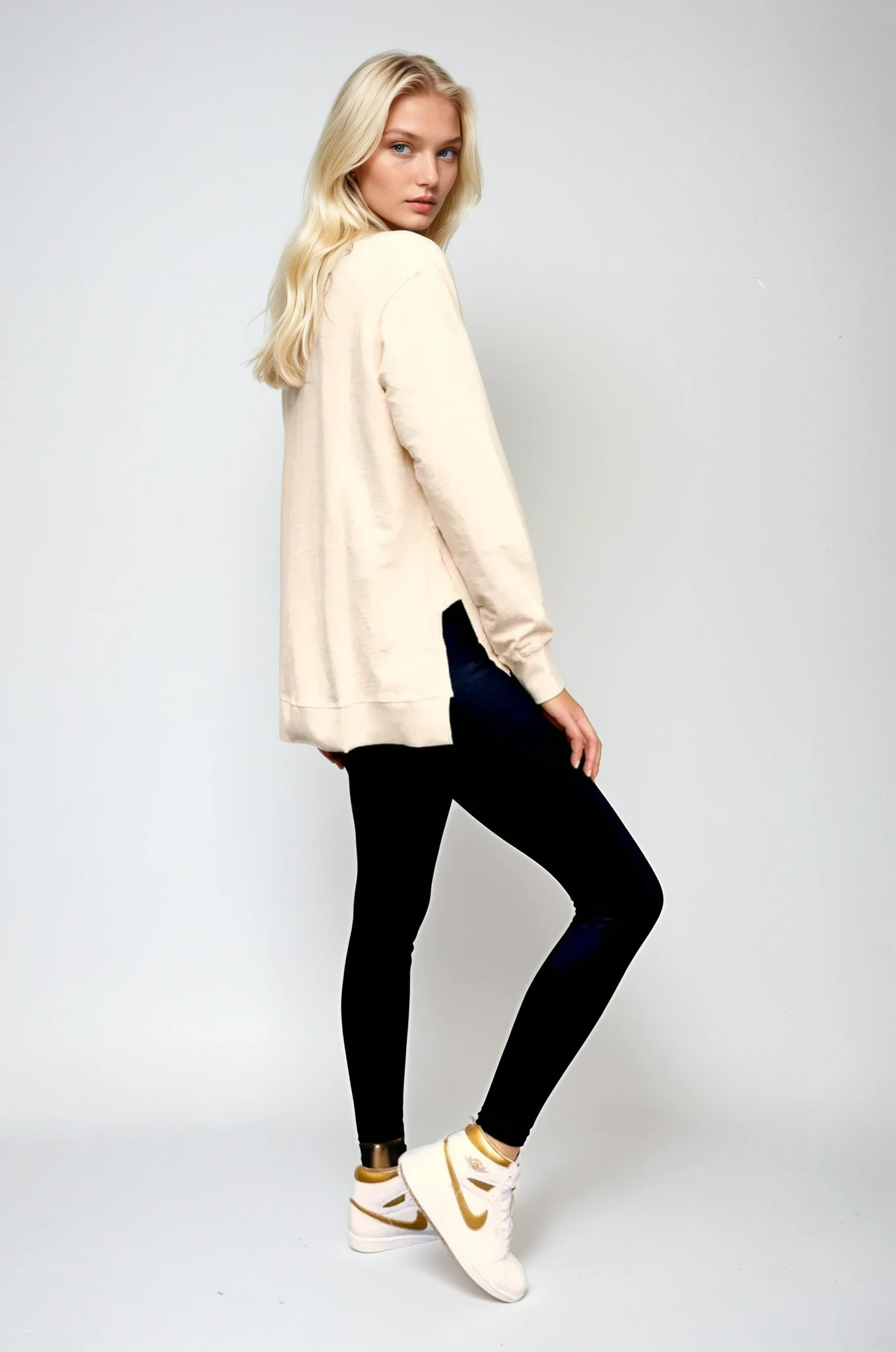 Suzie Sweater Champagne - Ocean Sun Sequin